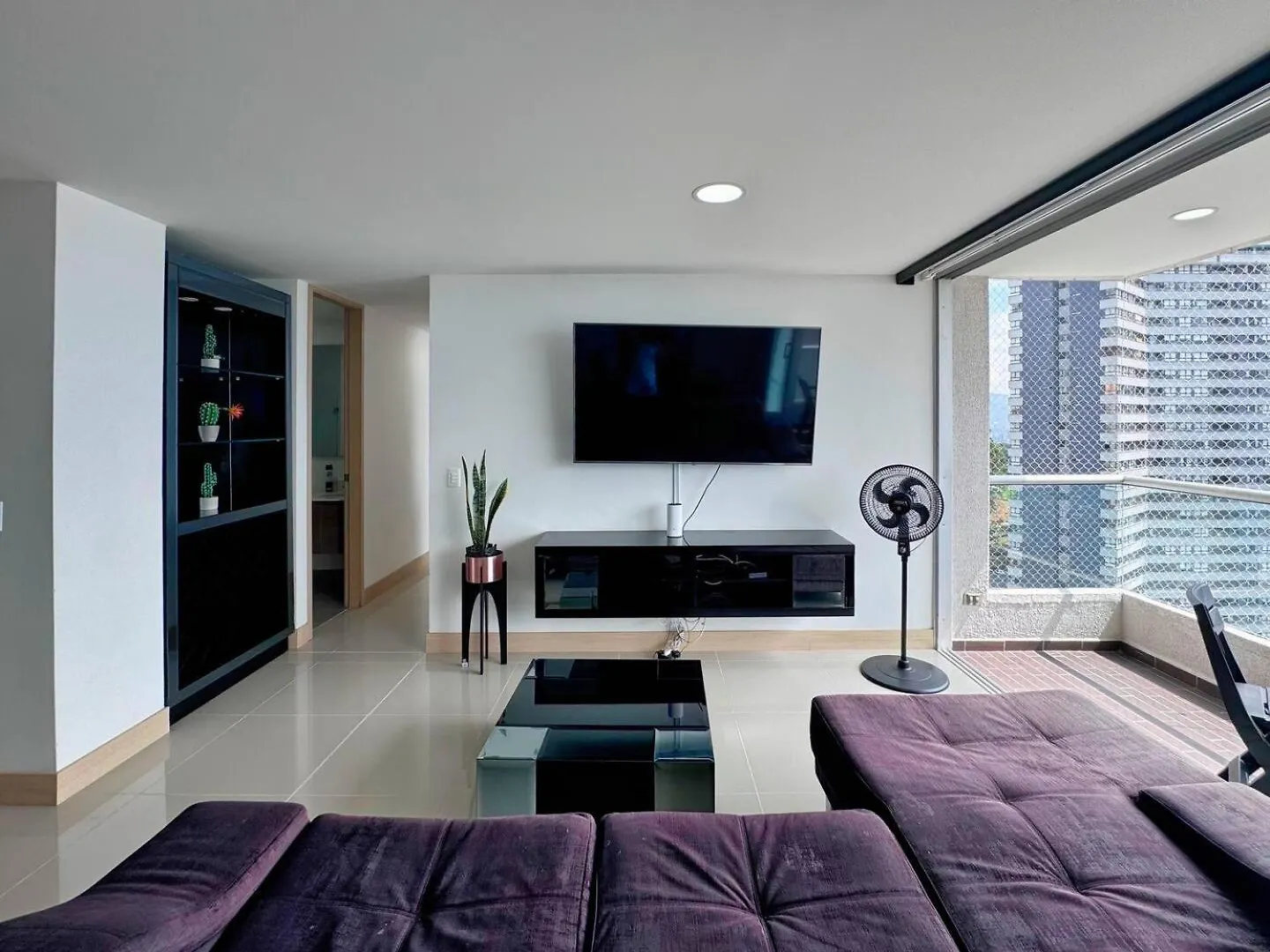 3Br Panoramic Near Country Club El Poblado Apartment Medellin Colombia