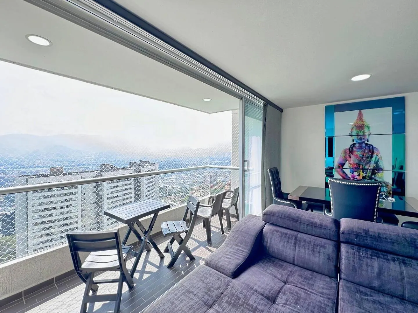 3Br Panoramic Near Country Club El Poblado Apartment Medellin