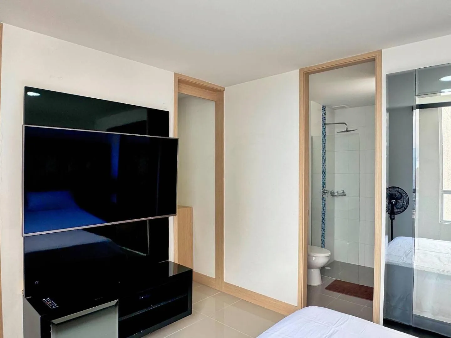 3Br Panoramic Near Country Club El Poblado Apartment Medellin