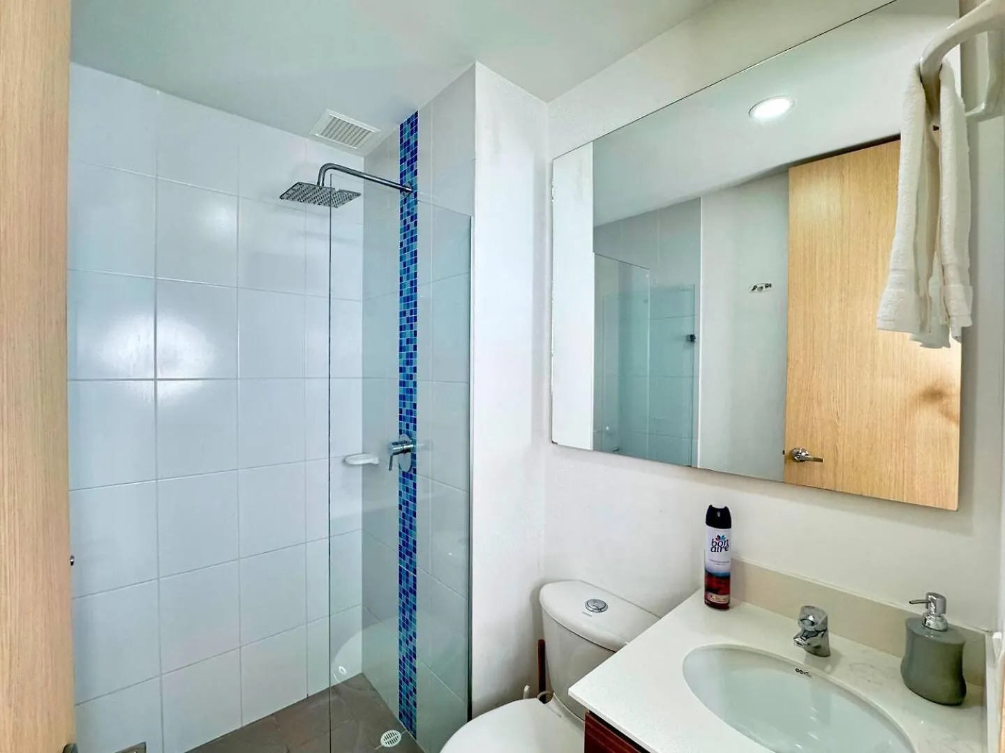 3Br Panoramic Near Country Club El Poblado Apartment Medellin Colombia