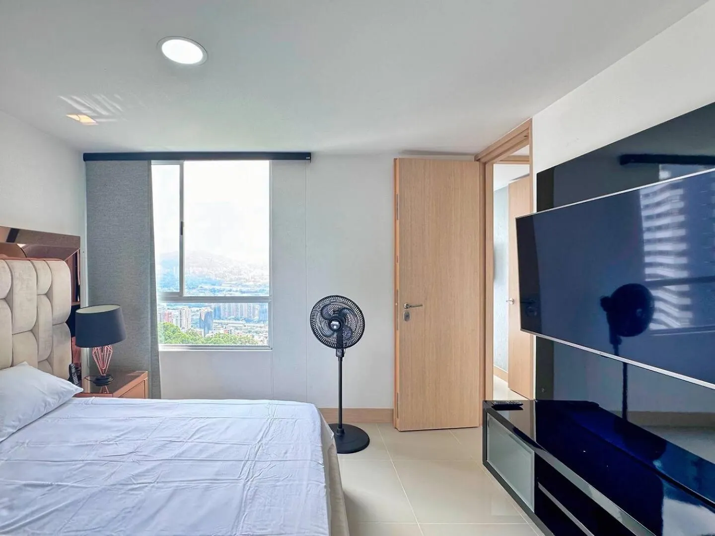 3Br Panoramic Near Country Club El Poblado Apartment Medellin 0*,  Colombia